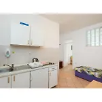 Apartman In With House Sea View